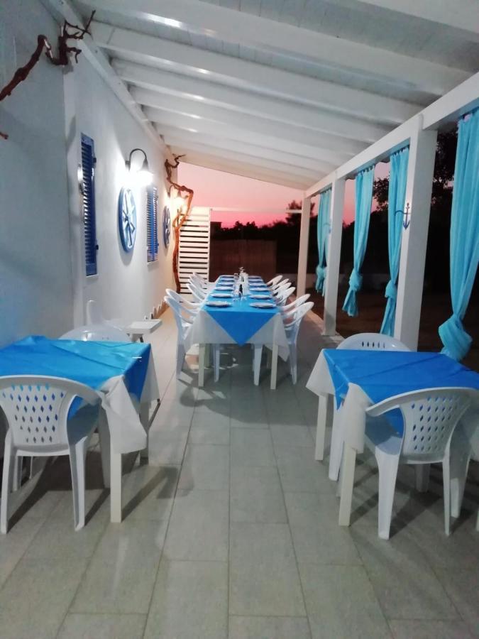 B&B And Home Restaurant La Casa Del Pescatore SantʼAnna Arresi Exterior foto