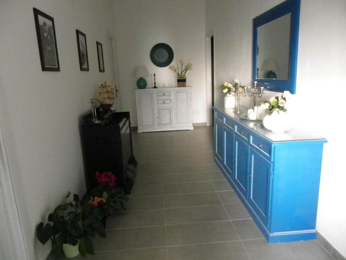 B&B And Home Restaurant La Casa Del Pescatore SantʼAnna Arresi Exterior foto