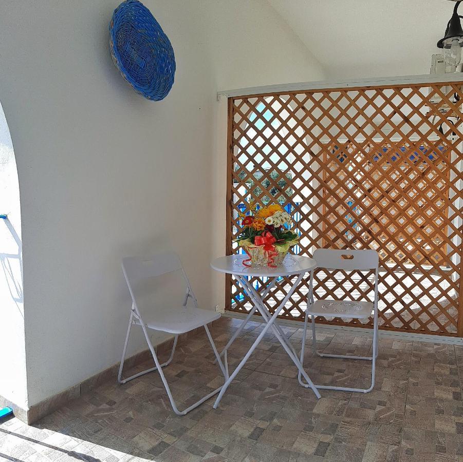 B&B And Home Restaurant La Casa Del Pescatore SantʼAnna Arresi Exterior foto